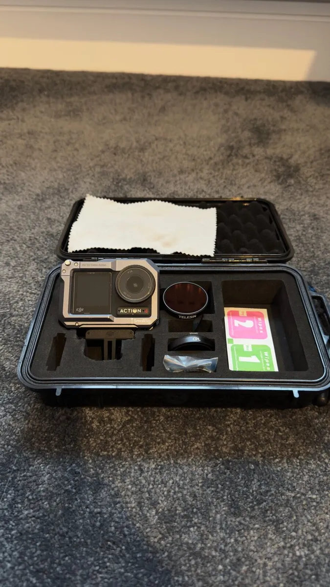 Dji Osmo Action 4 + Smallrig Cage and ND set - Image 1