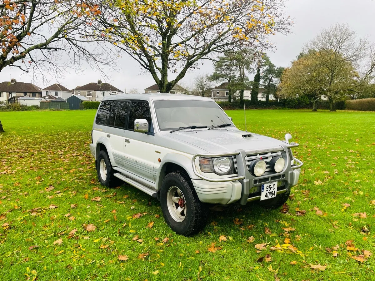 1995 Mitsubishi pajero 2.8 (auto) - Image 3