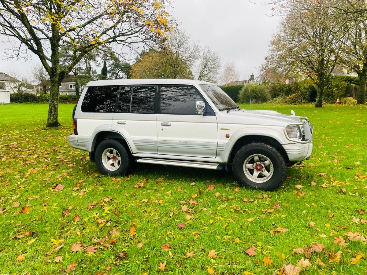 1995 Mitsubishi pajero 2.8 (auto) - Image 4