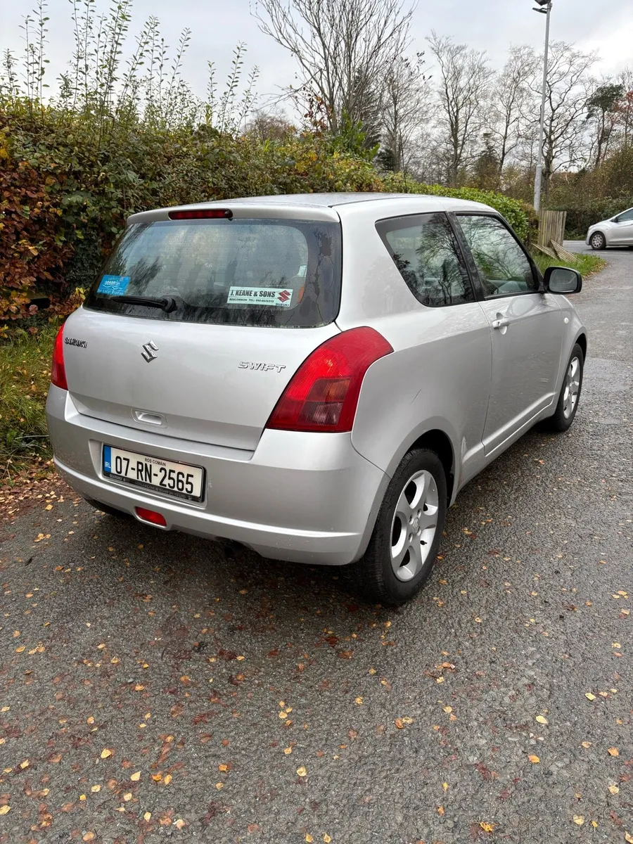 07 Suzuki Swift - Image 2