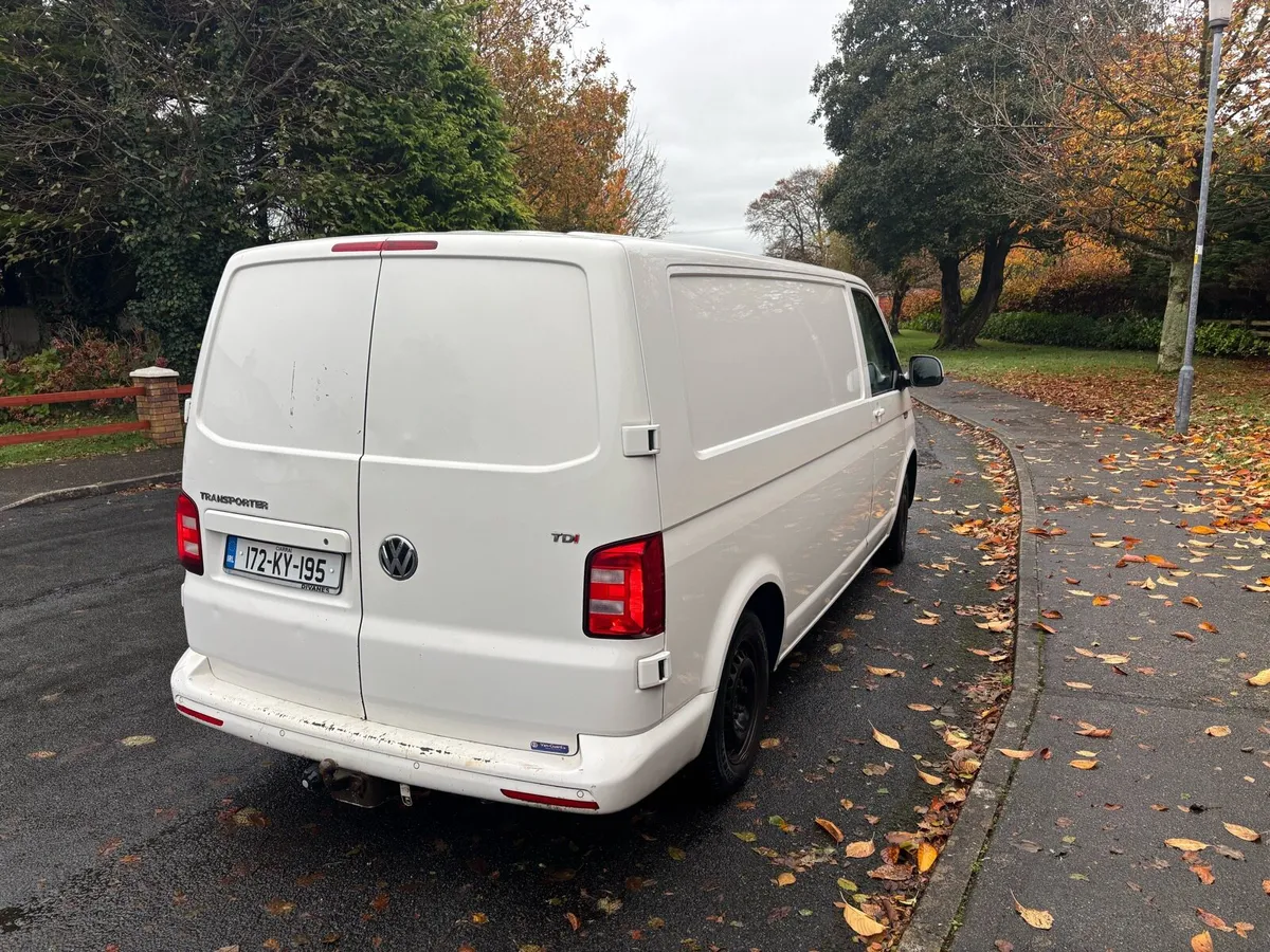 2017 172 Volkswagen transporter 2.0 150bhp lwb - Image 3