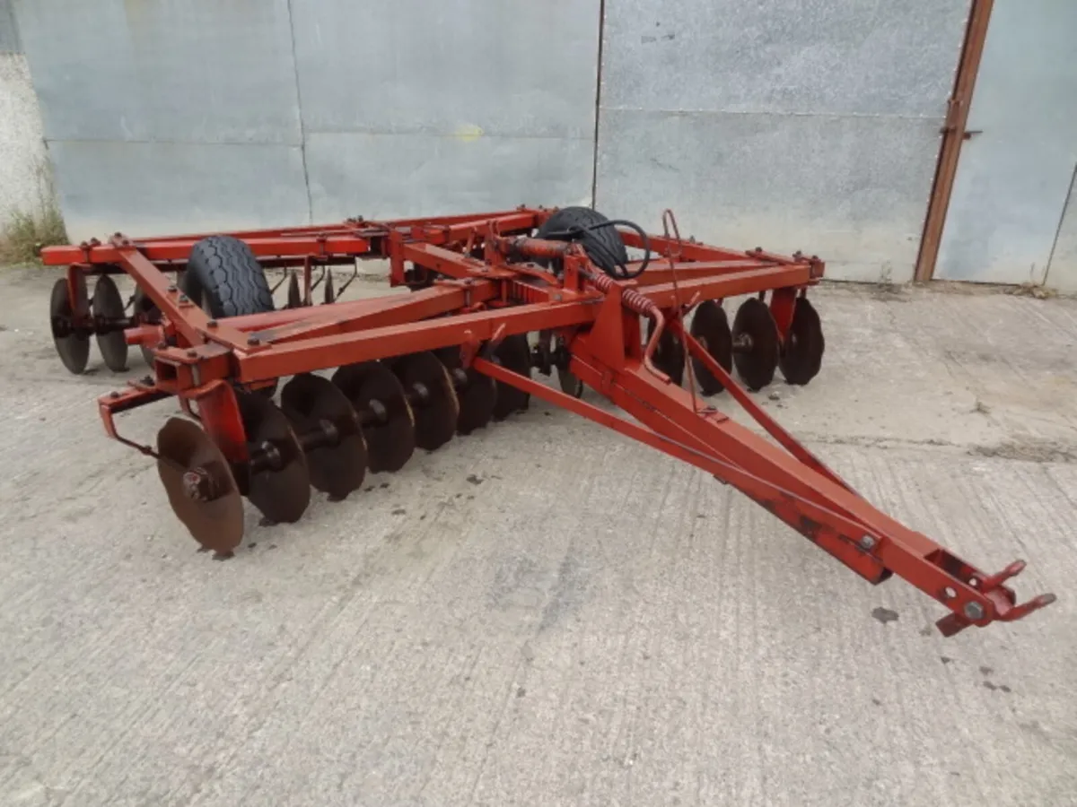 MF Trailed heavy Duty Disc Harrow - Image 1