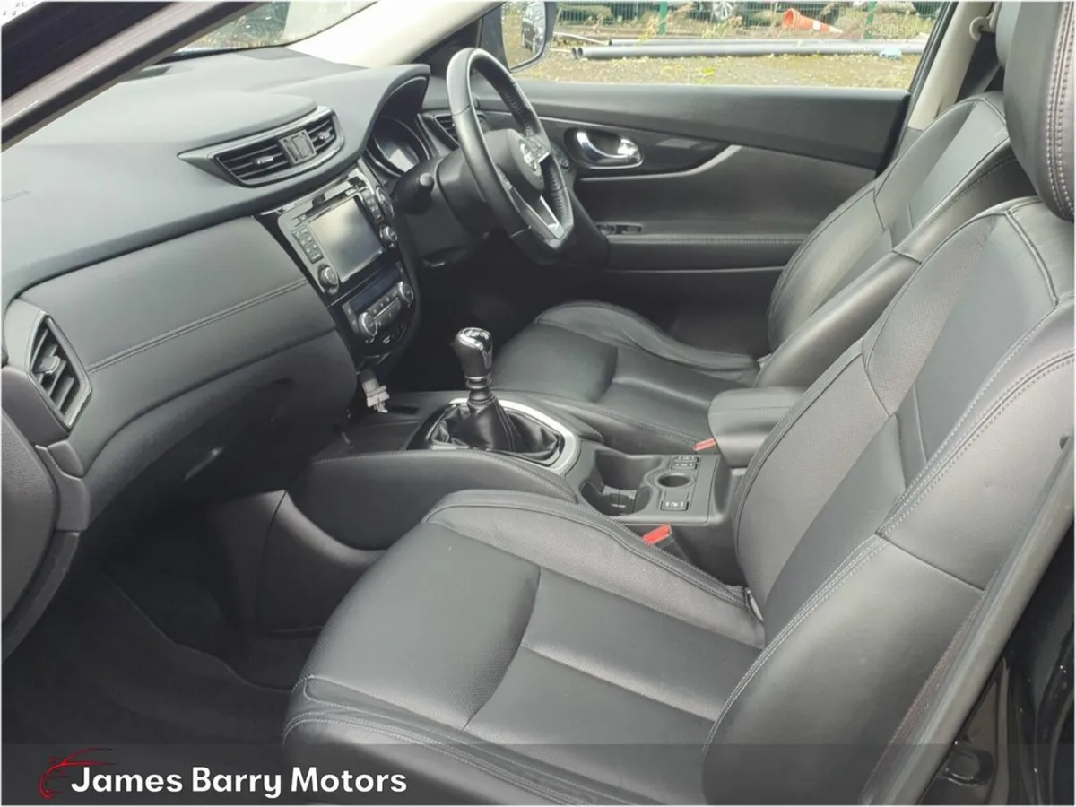 Nissan X-Trail 1.6d SVE (5 Seater) 19inch Wheels - Image 4
