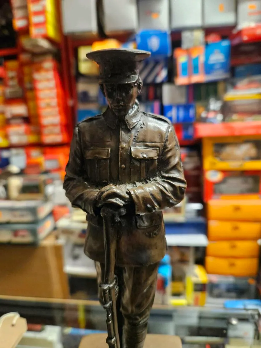 Reson Figure Tomb of the Unknown Soldier - Image 4