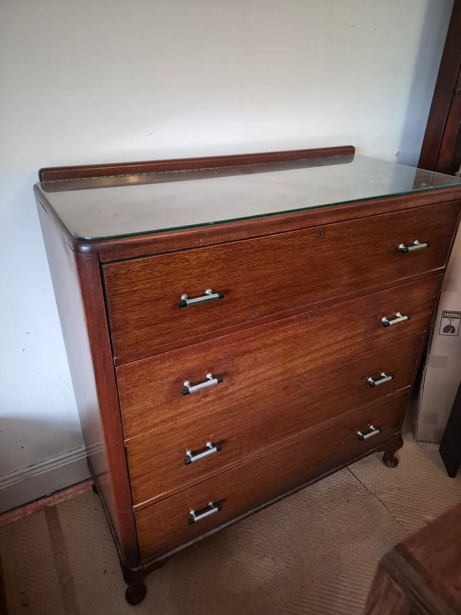 Mahogony Chest of drawers - Image 1