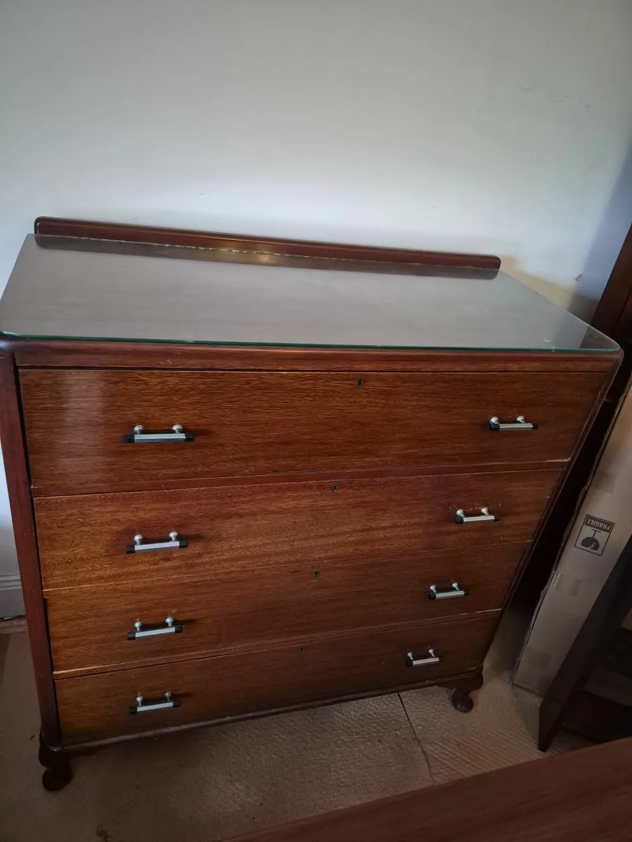 Mahogony Chest of drawers - Image 2