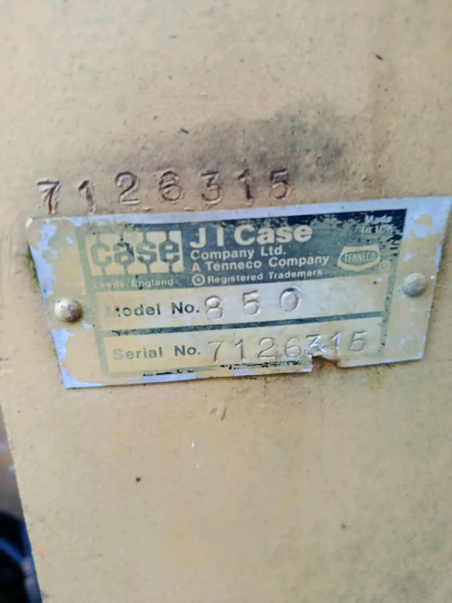 case 850 crawler bulldozer - Image 2