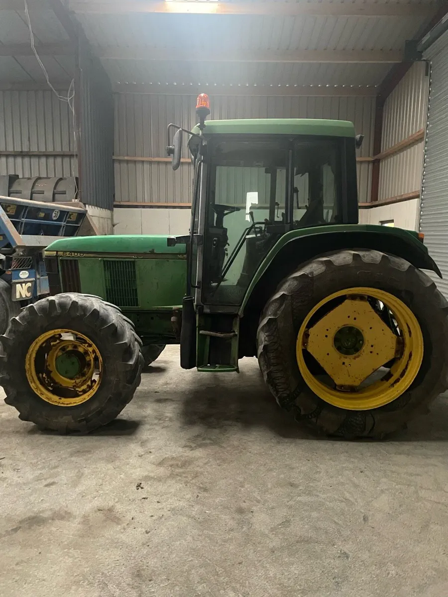 John Deere 6400 - Image 1