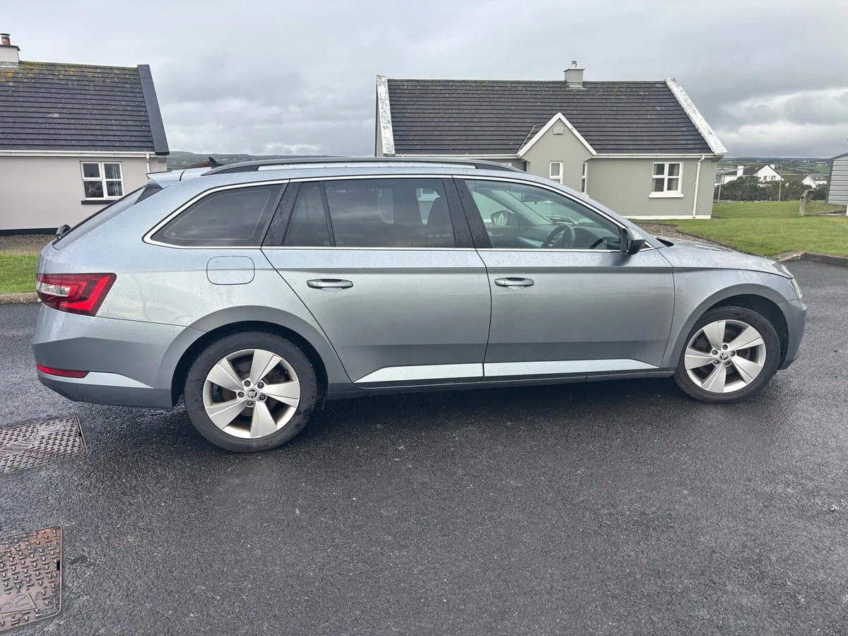 2016 Skoda Superb Estate For Sale - Image 1