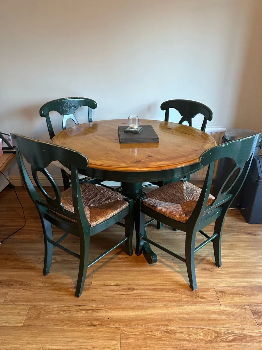 Round Wooden Kitchen Table - 4 chairs - Image 1