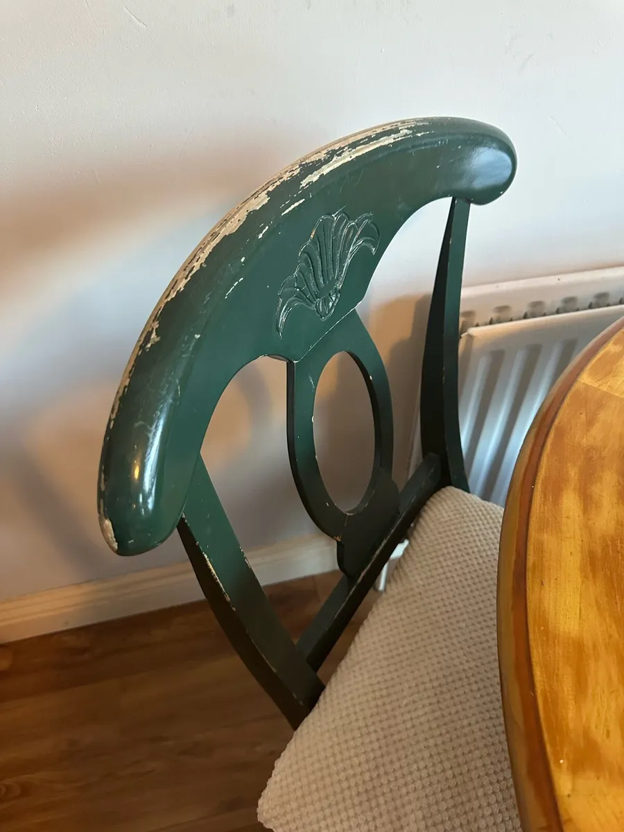 Round Wooden Kitchen Table - 4 chairs - Image 4