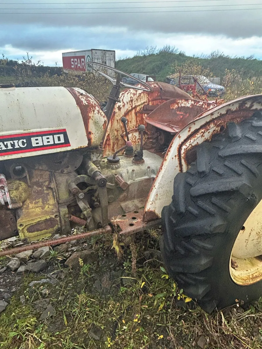 Farm machinery - Image 1