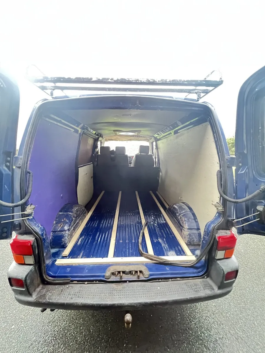 Volkswagen Transporter 1999 - Image 1