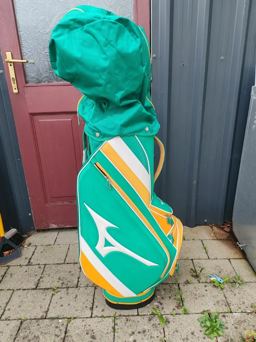 Mizuno Golf Bag - Image 1