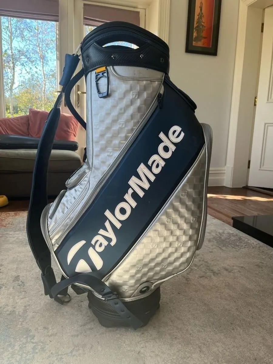 Taylormade Tour bag - Image 1