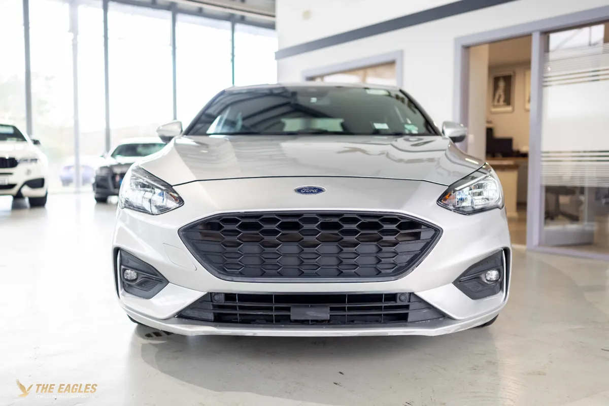 Ford Focus ST-LINE EDITION 5DR 1.5 TD 120 M6 - Image 2