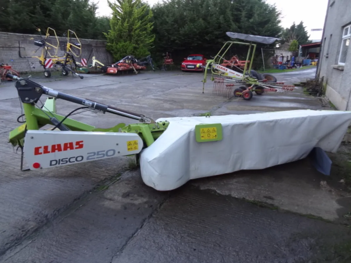 Claas Disco 250 Side Mounted Disc Mower - Image 4