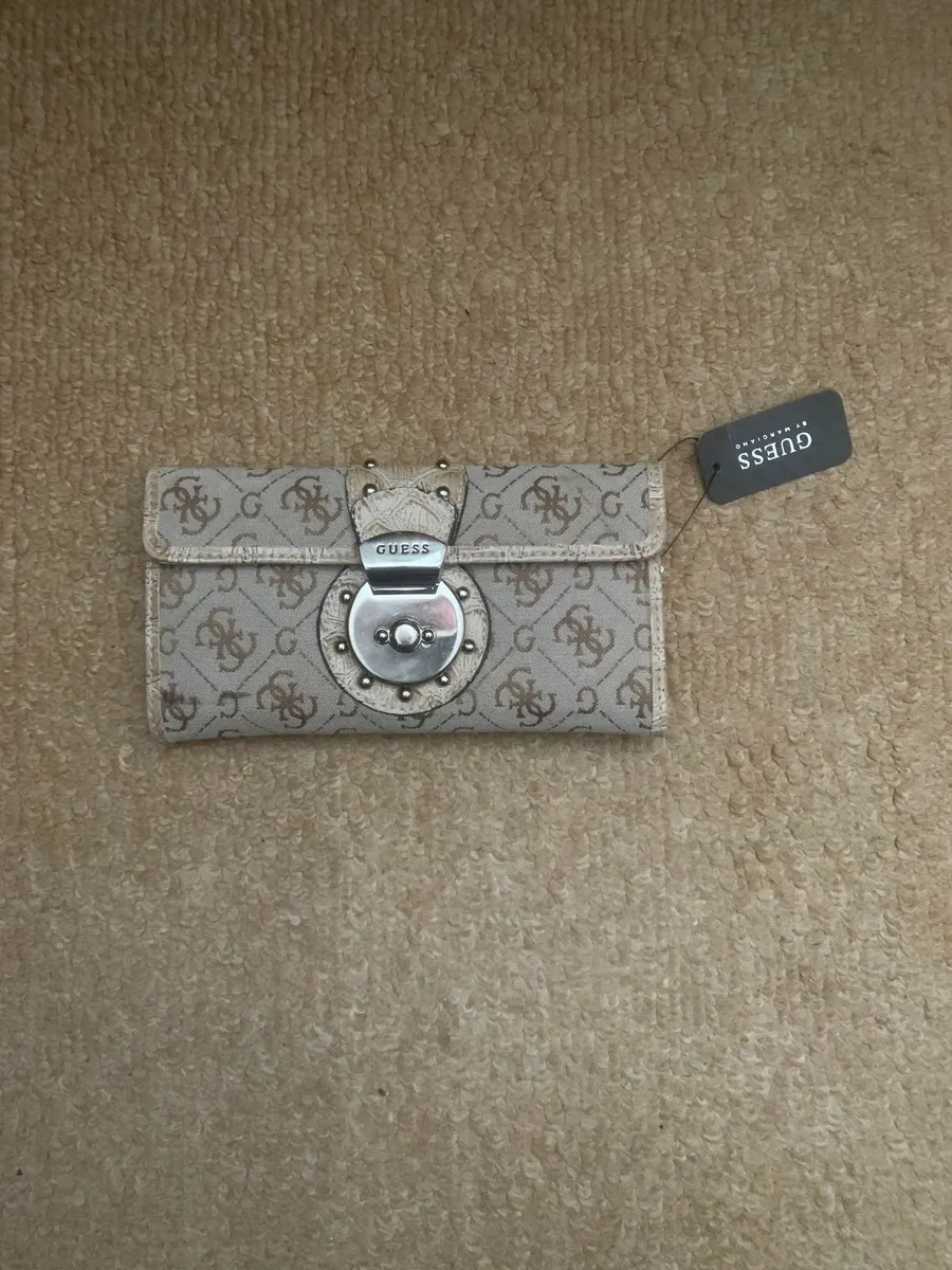Womens Guess Wallet - Image 1