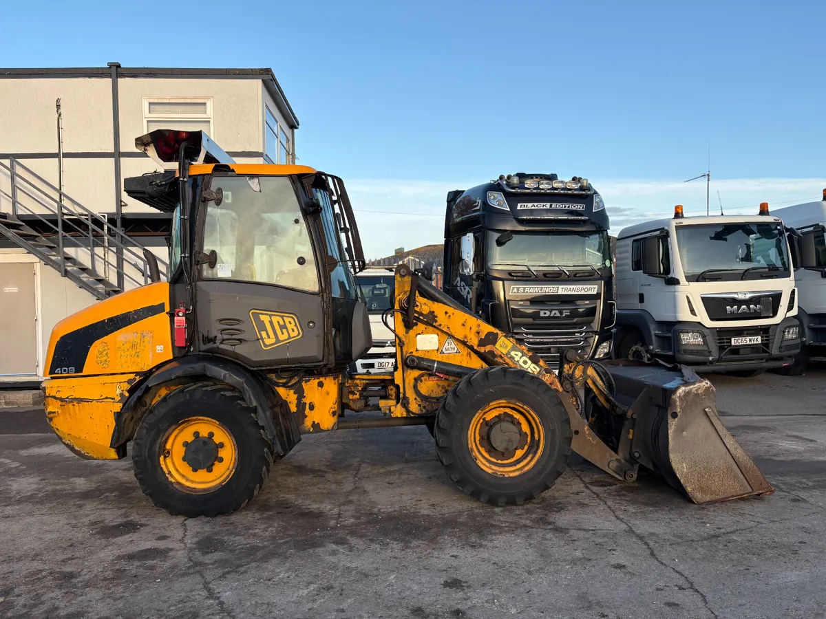 JCB 409 LOADING SHOVEL - Image 1
