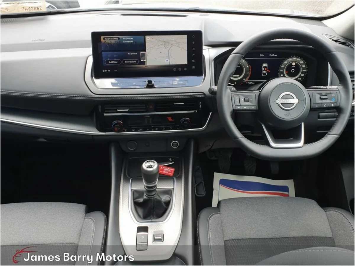 Nissan Qashqai 1.3 PET MILD HYBRID SV PREMIUM - Image 3