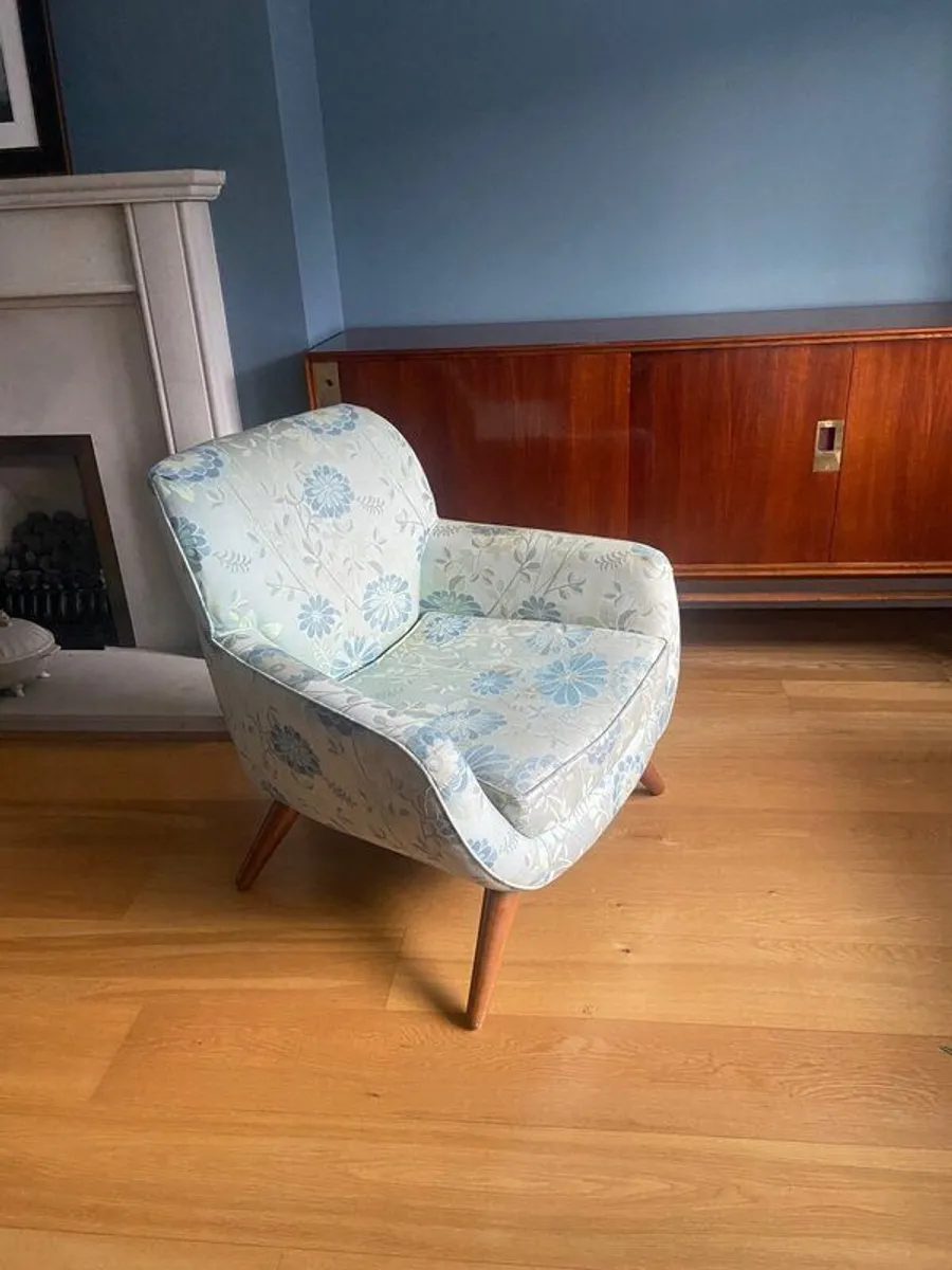 Armchair - Image 1