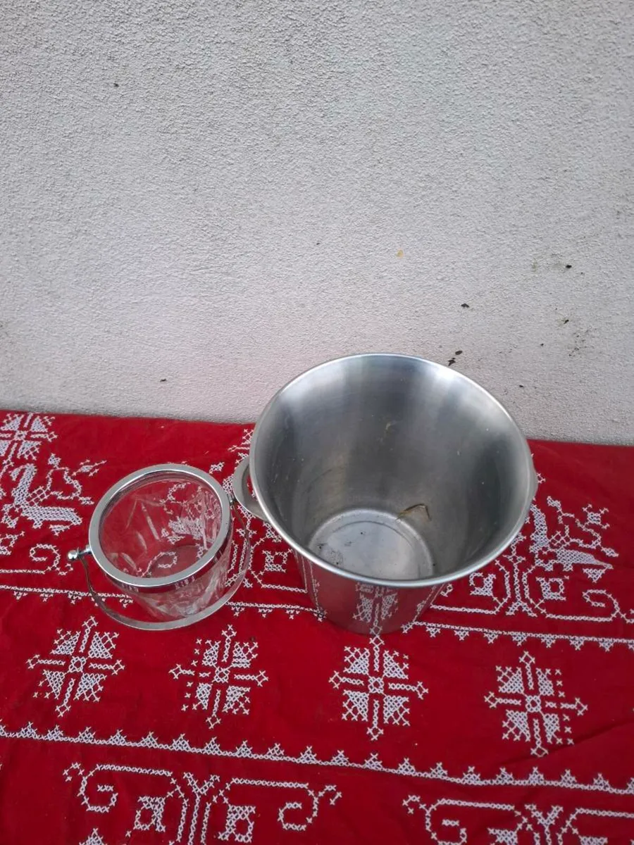 Champagne bucket and ice bucket postage possible - Image 3