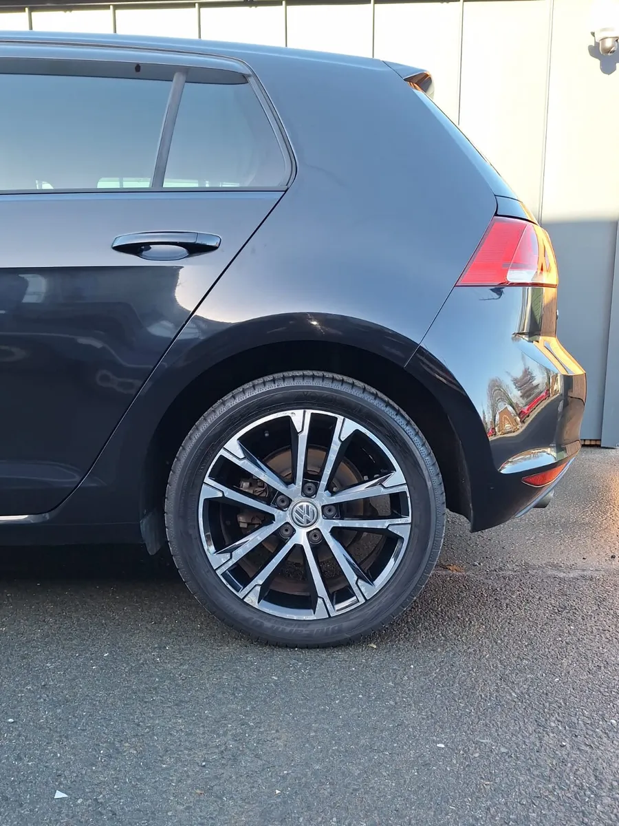 Volkswagen Golf 2015 MILANO EDITION - Image 3