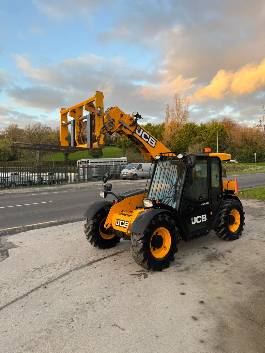 *** JCB 525-60 2017 *** - Image 1