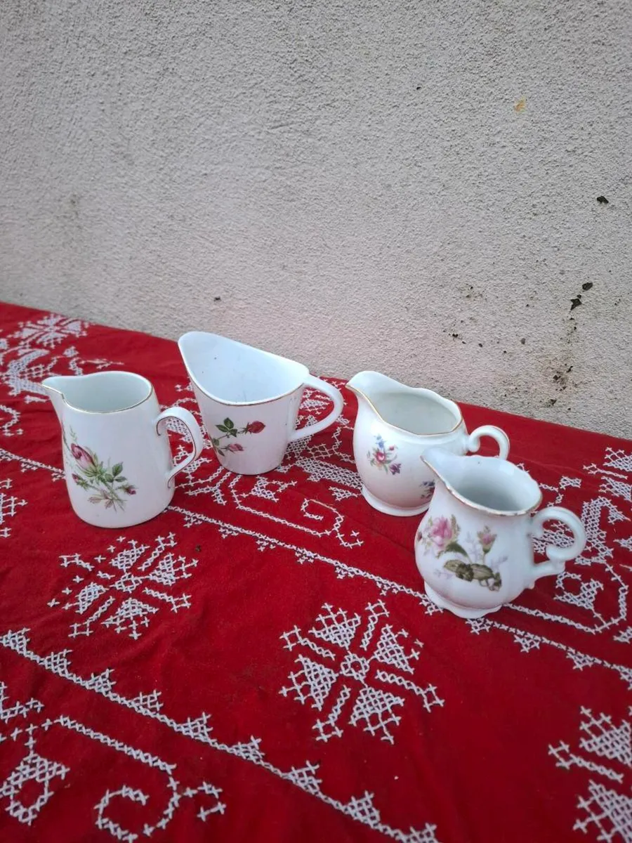 4 vintage milk jugs postage possible - Image 3