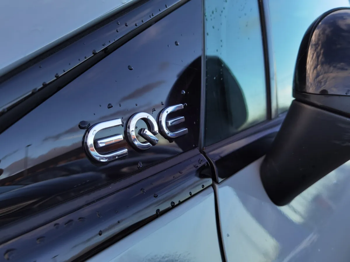 MERCEDES-BENZ EQE 96KWH AMG LINE EXTERIOR *SUNROOF - Image 3