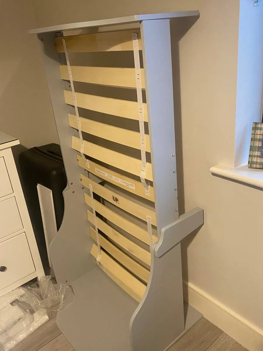 Toddler bed - Image 1