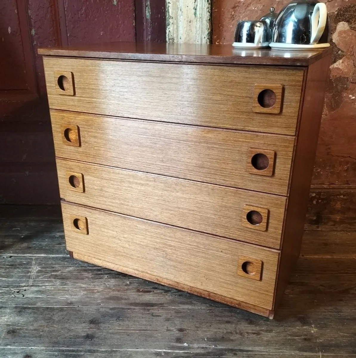 A Retro Schreiber teak chest of 4 long drawers - Image 2