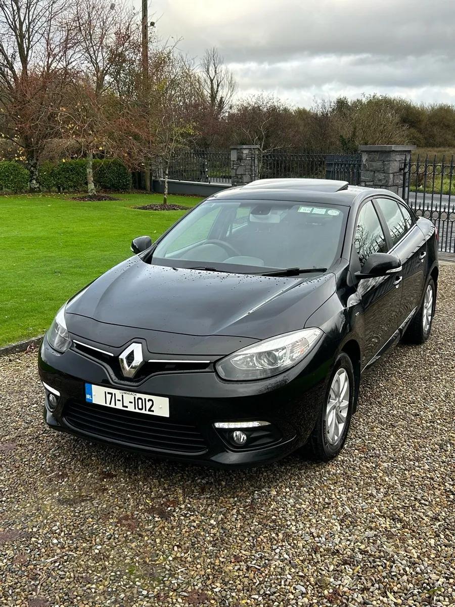 2017 One Owner Renault Fluence Diesel - Image 1