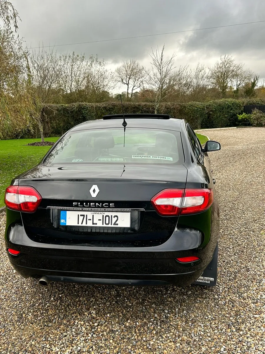2017 One Owner Renault Fluence Diesel - Image 3