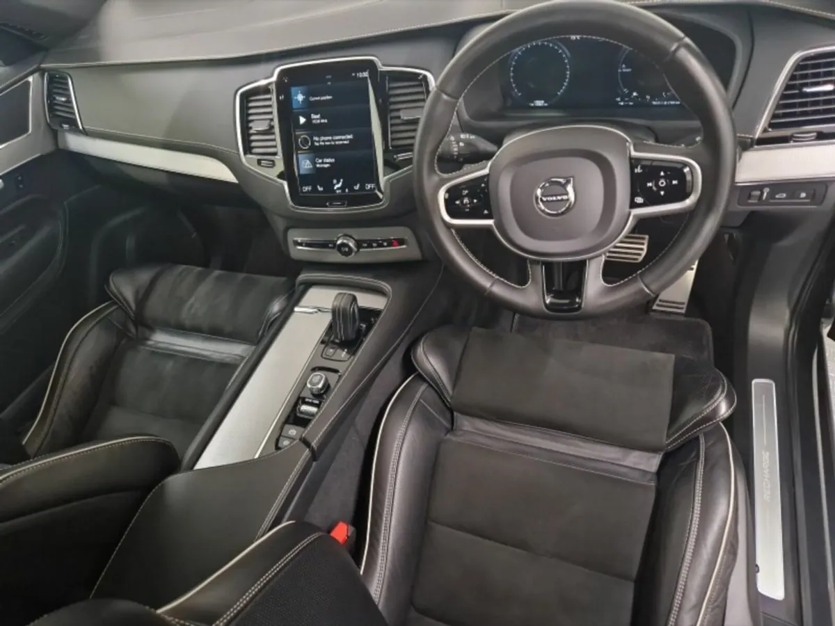 Volvo XC90 PHEV T8 R-Design AWD - Image 4
