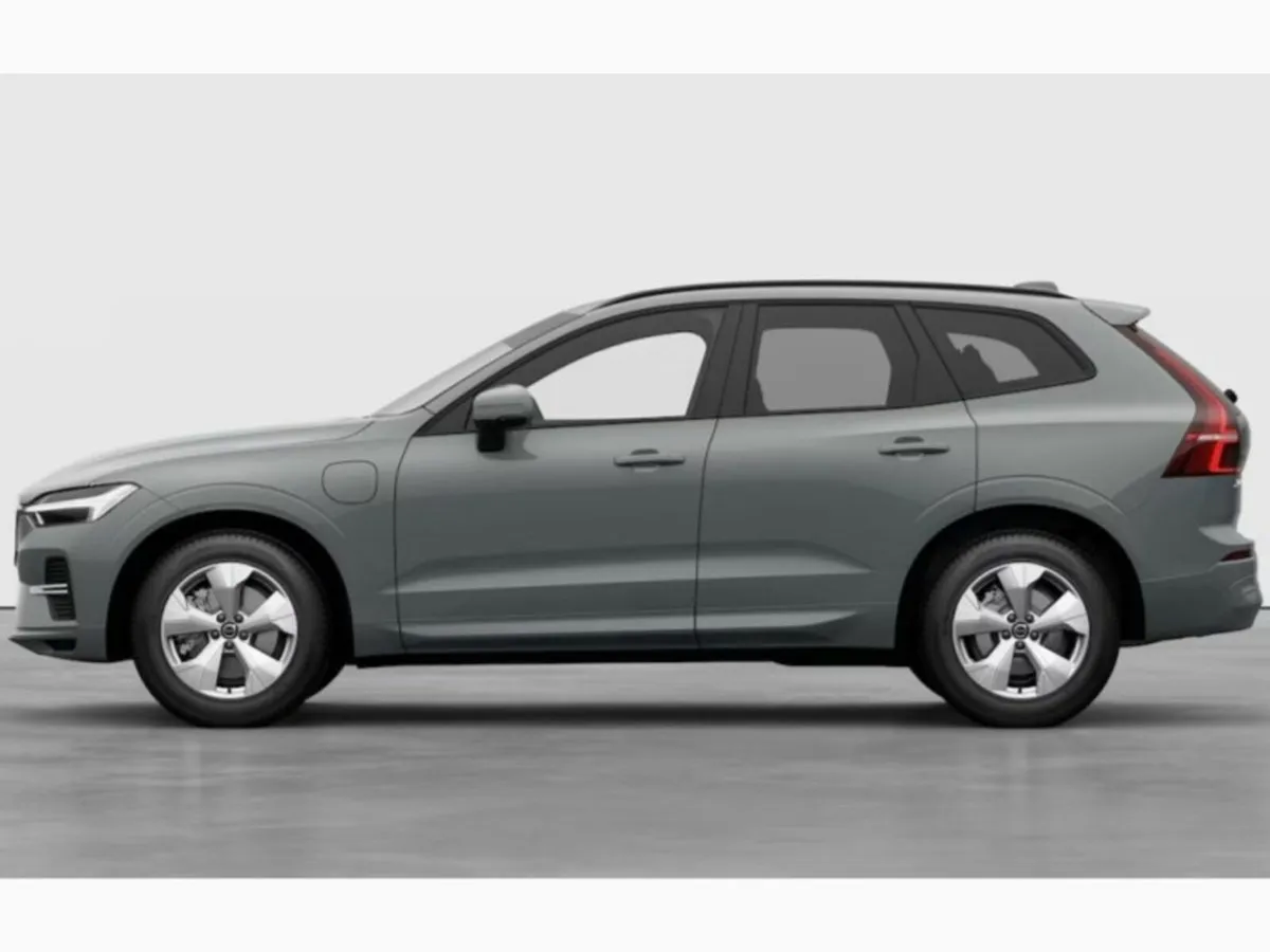 Volvo XC60 T6 PHEV Core - Image 2