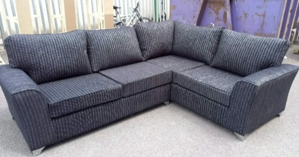 Corner suite of furniture - Image 2