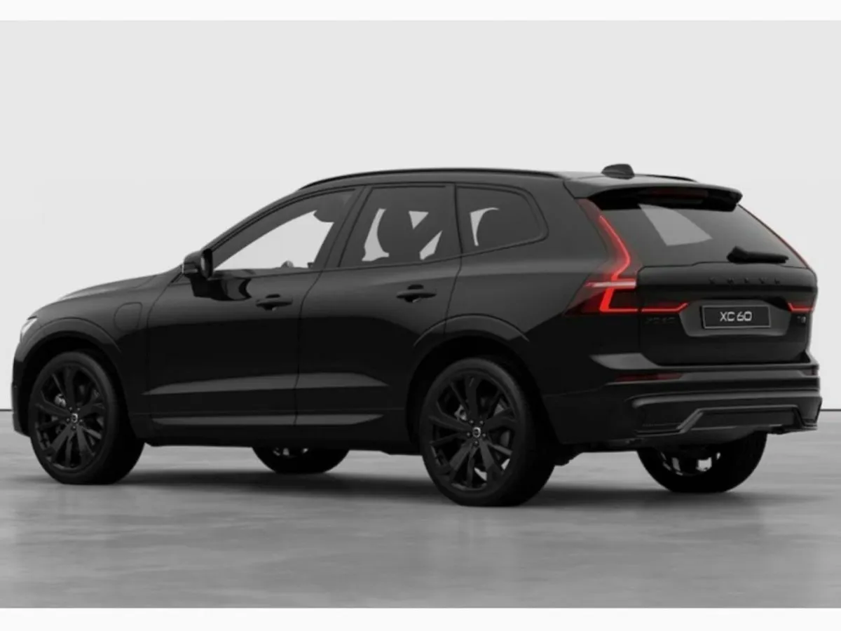 Volvo XC60 T6 PHEV Ultra Black Edition - Image 3