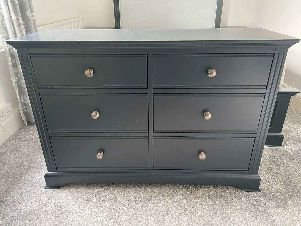 Chest of drawers - Image 2