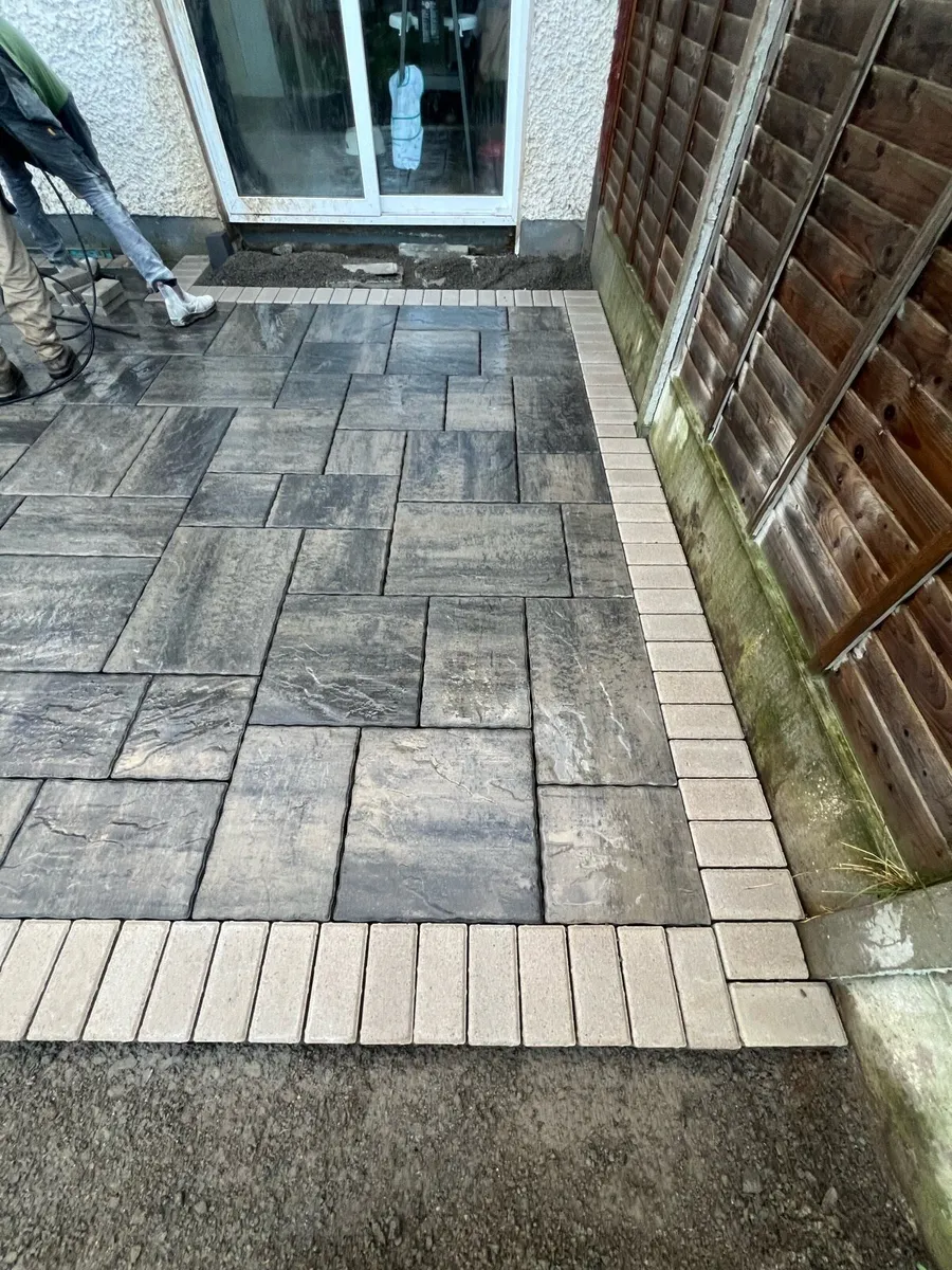 Paving slabs - Image 1