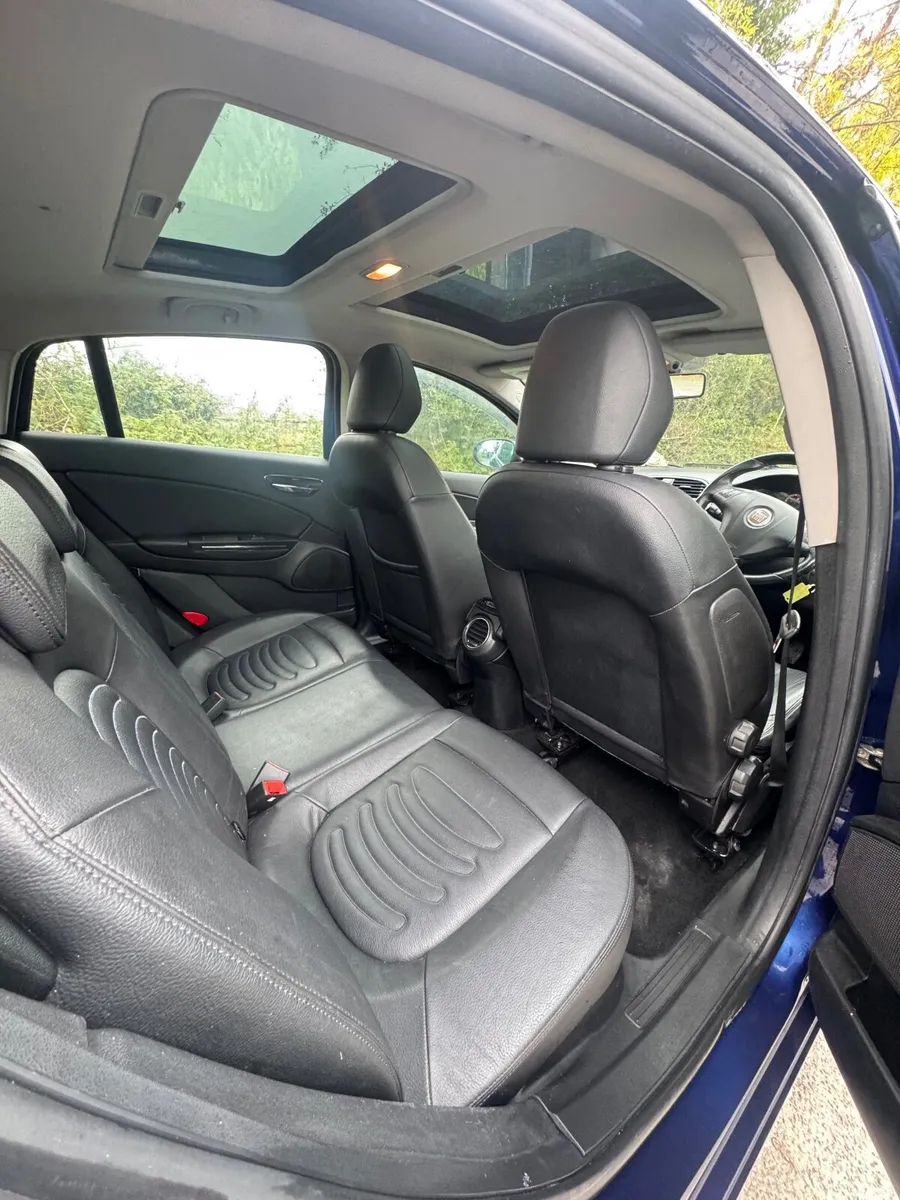 Fiat Bravo 2009 1.6 diesel - Image 2