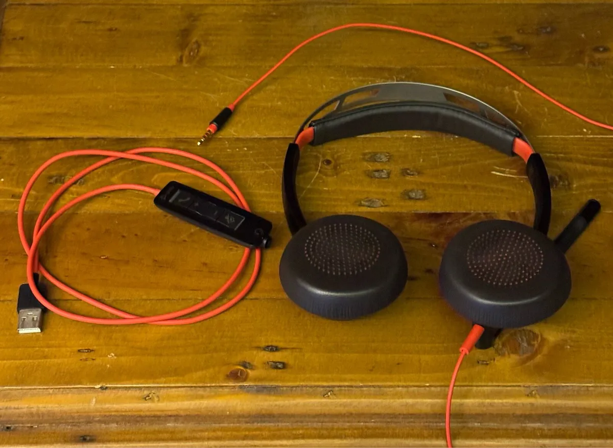 Plantronics Poly Blackwire C5220T Headset USB 3.5 - Image 2