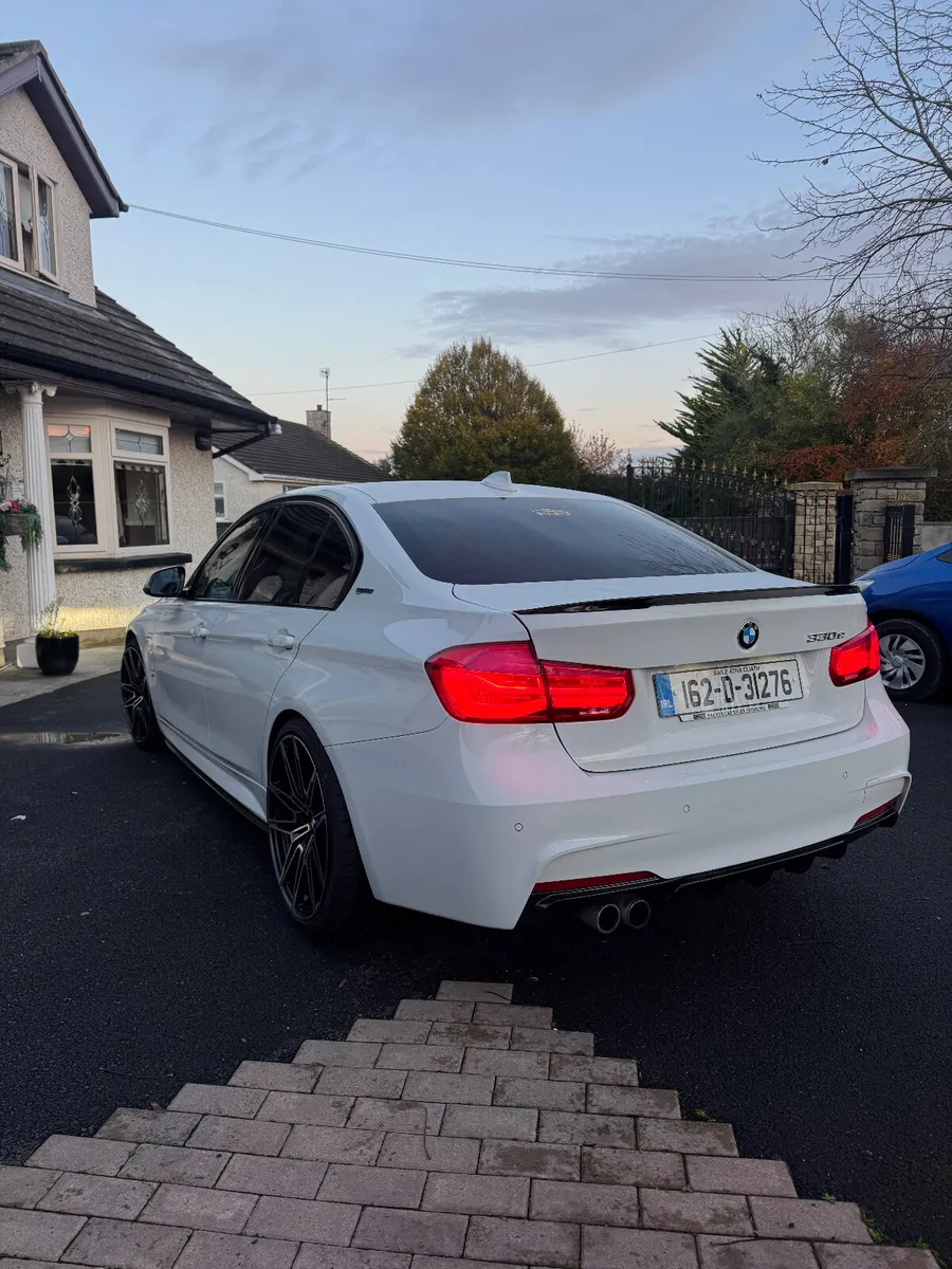BMW 3-Series 2016 - Image 3