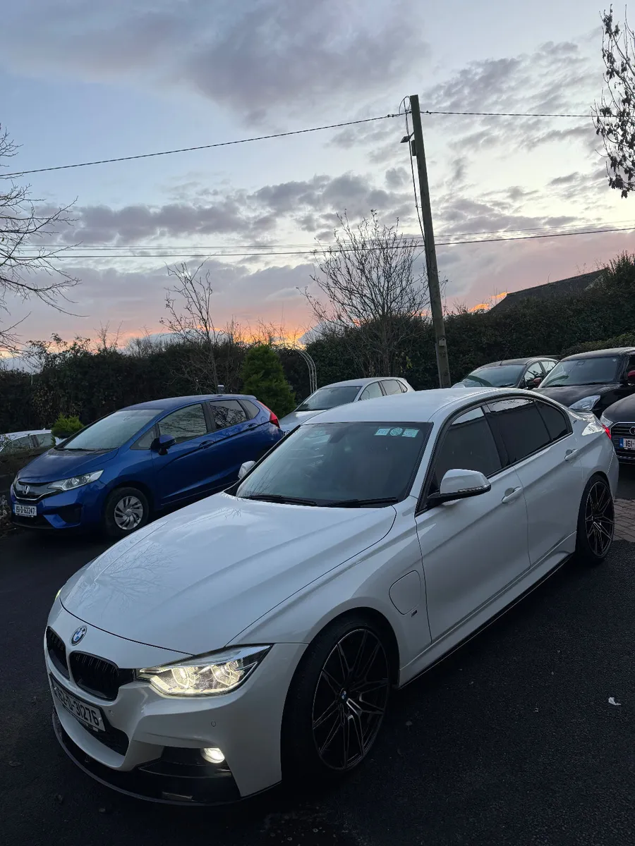 BMW 3-Series 2016 - Image 4
