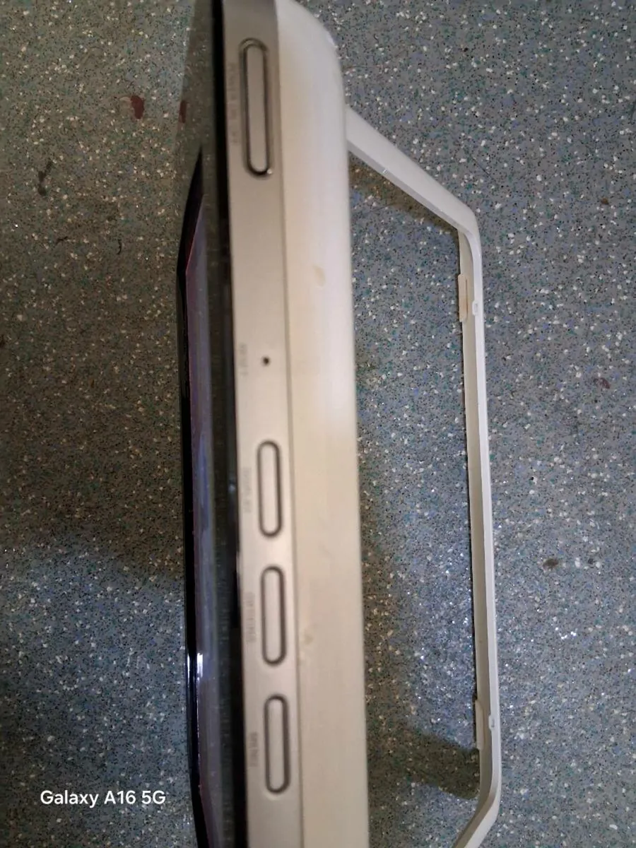 Portable dvd player - Image 3