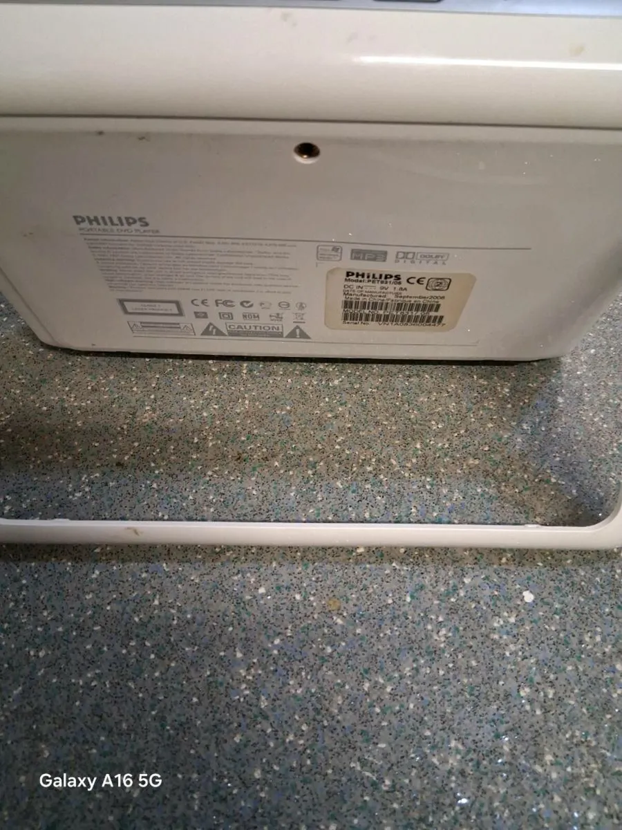 Portable dvd player - Image 4