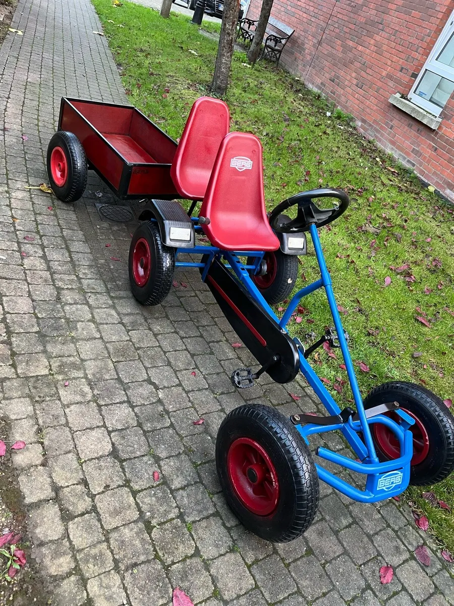 Berg 2 seater go cart and trailer - Image 1