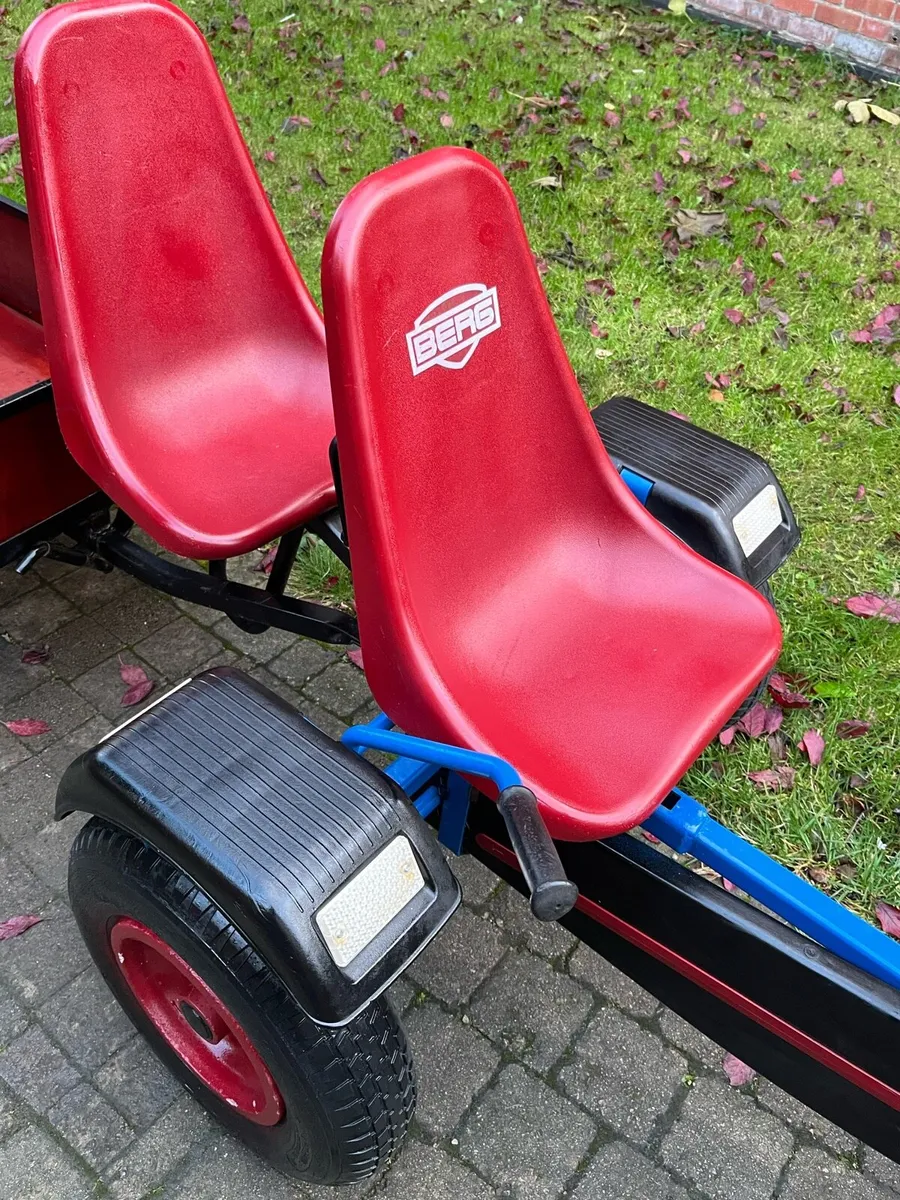 Berg 2 seater go cart and trailer - Image 3
