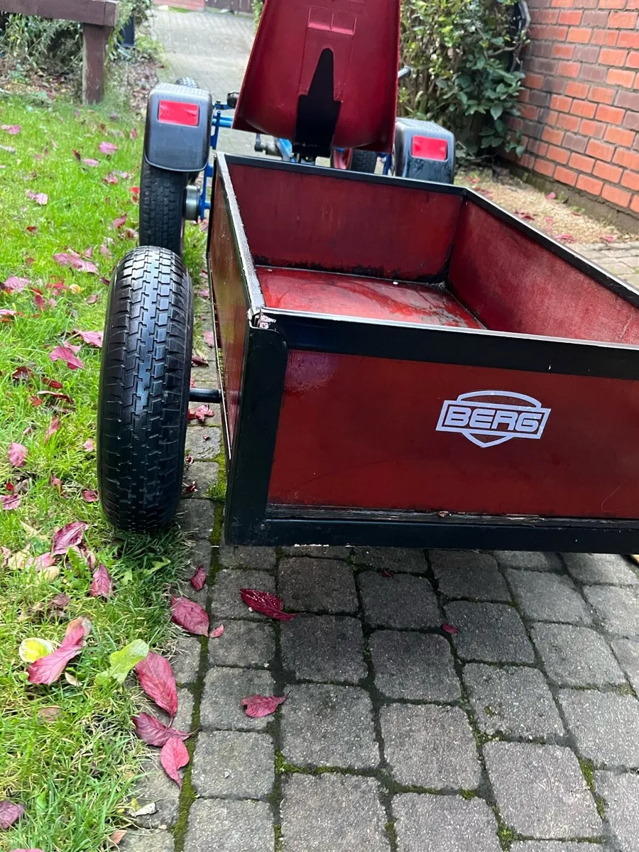 Berg 2 seater go cart and trailer - Image 4