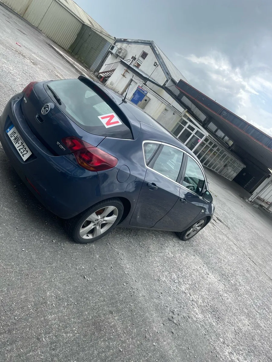 Vauxhall Astra - Image 2